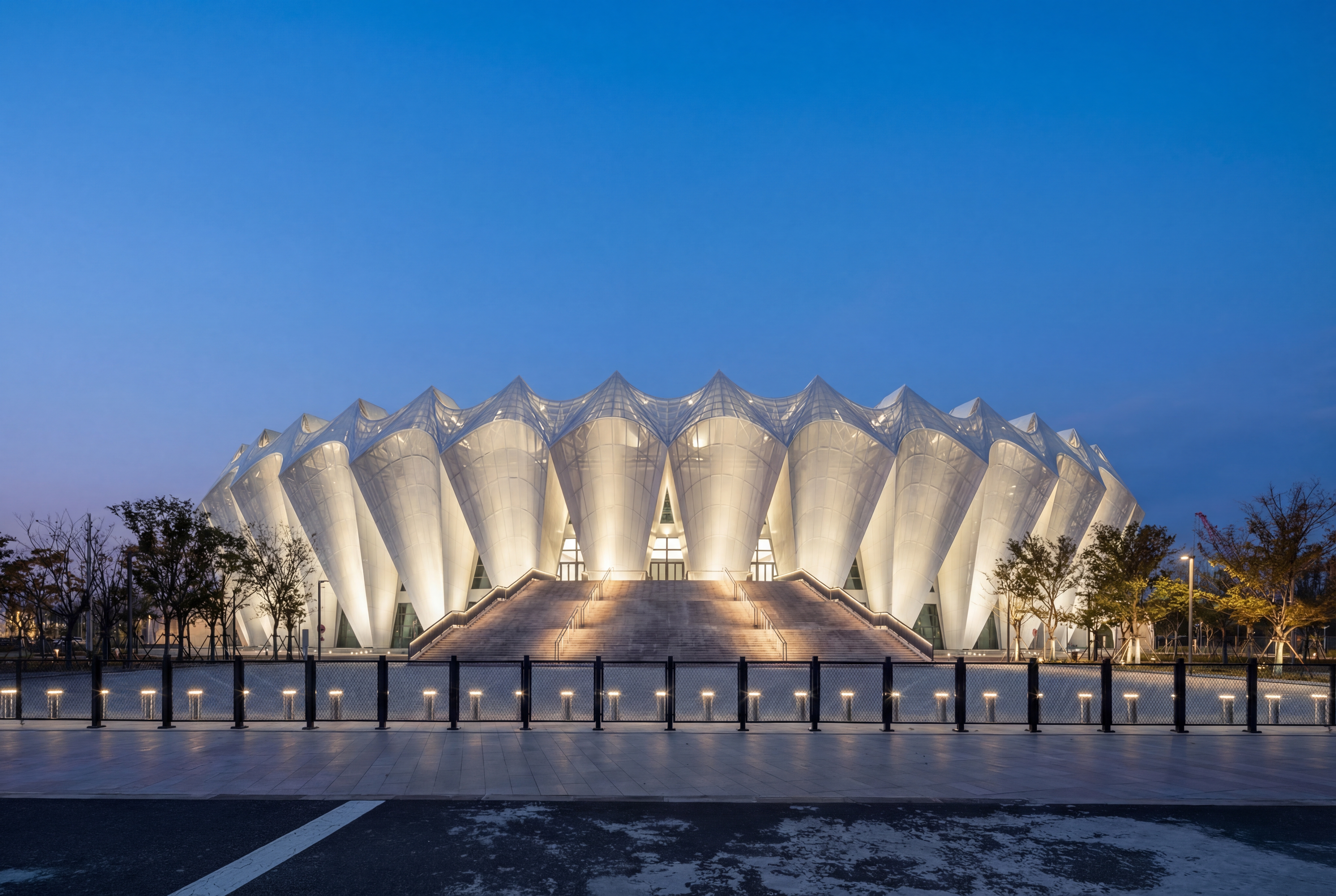 Transportation — Airport & transit hub lighting